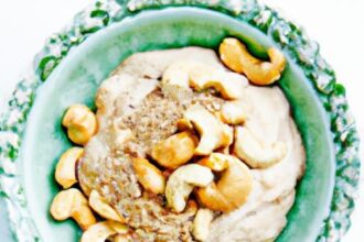 Creamy Cashew Smoothie Bowl: Nutty Bliss in a Bowl
