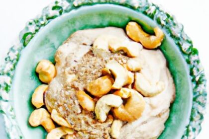 Creamy Cashew Smoothie Bowl: Nutty Bliss in a Bowl