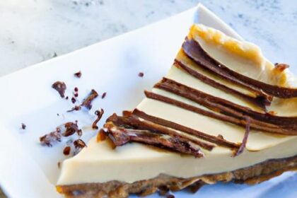 Decadent Keto Cheesecake Bars: Low-Carb Sweet Delight
