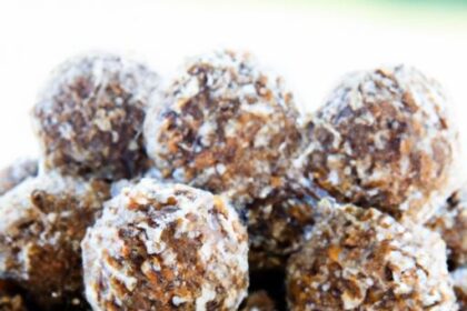 Peanut Butter Protein Balls: Bite-Sized Energy Boosters