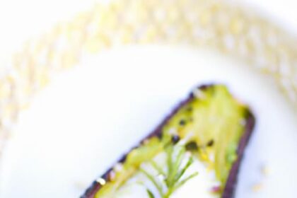 Morning Delight: How to Make Perfect Baked Avocado Eggs